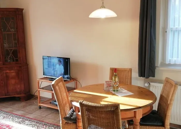 Haus-meisennest-wohnung-star * Westerland